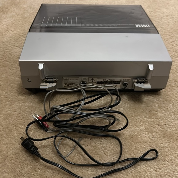 ADC LT32 Linear Tracking Belt-Drive Automatic Turntable Record Player 1983 Vtg - Picture 4 of 4